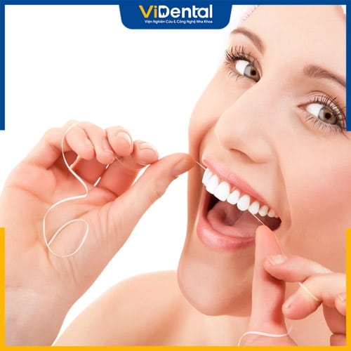 Nên dùng chỉ nha khoa để tránh gây hại cho răng