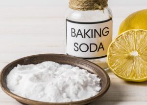 Lấy cao răng bằng baking soda