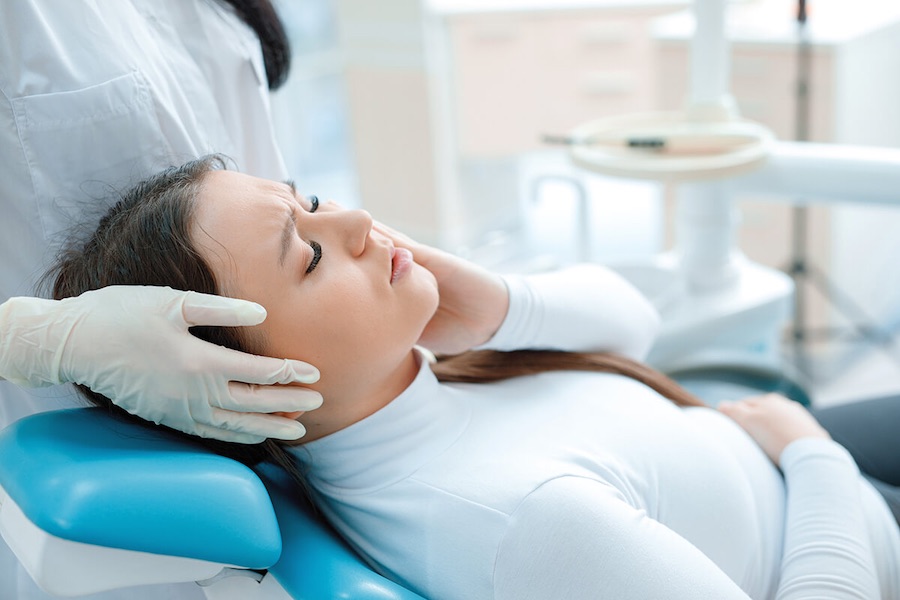 Cách phòng ngừa nhiễm trùng sau khi nhổ răng khôn